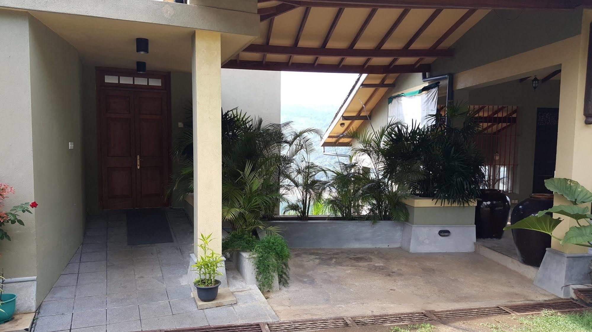 Albatross Boutique Villa Kandy Luaran gambar